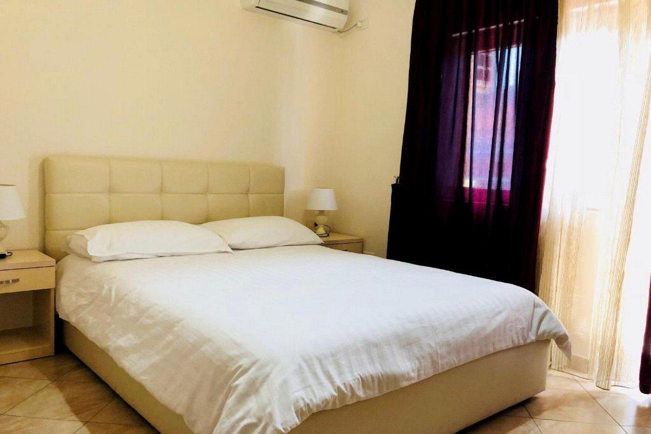 Bristol Hotel טיראנה מראה חיצוני תמונה