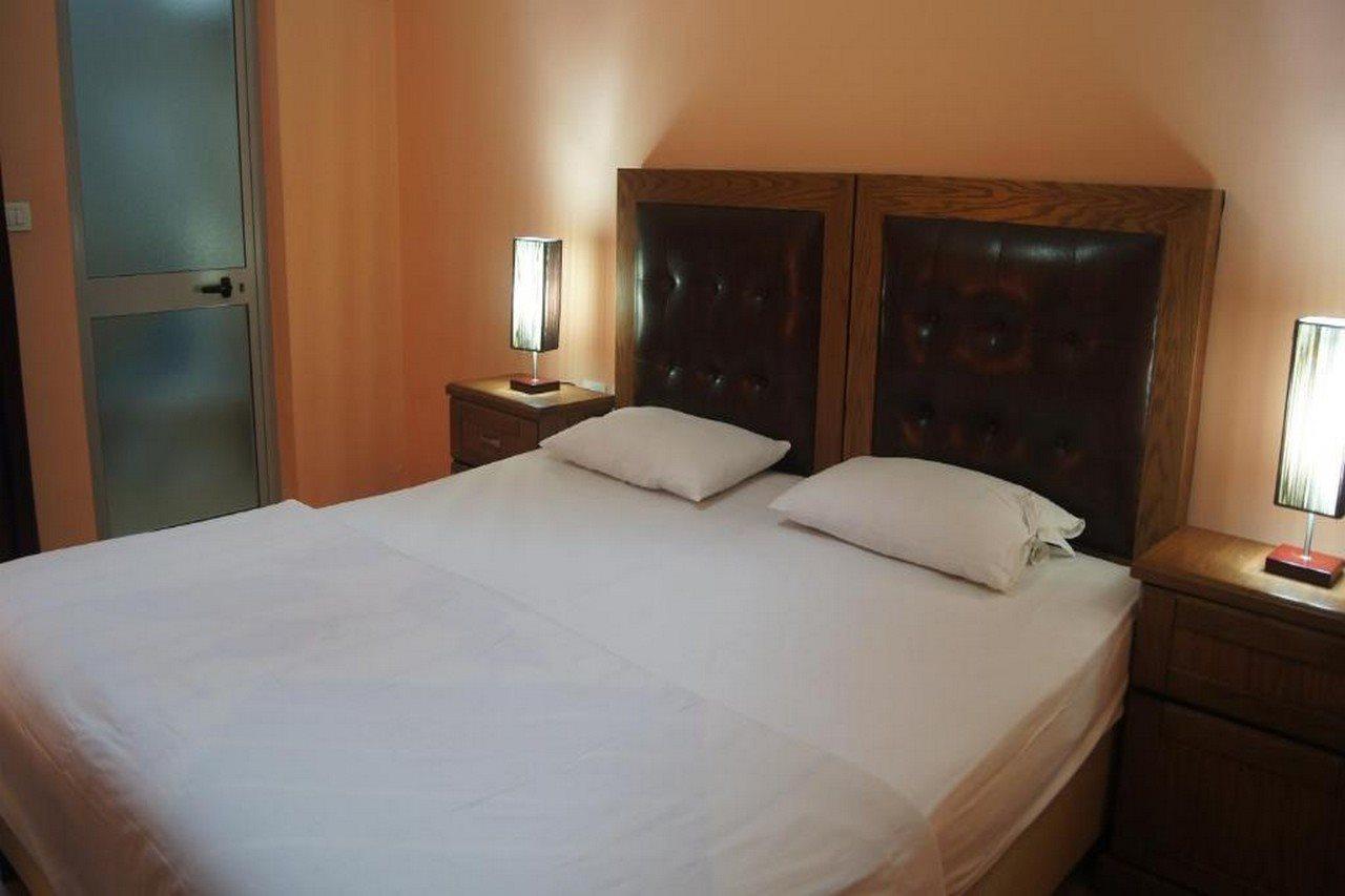 Bristol Hotel טיראנה מראה חיצוני תמונה