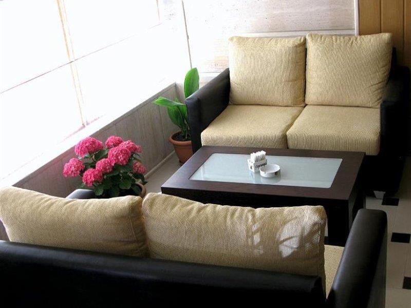 Bristol Hotel טיראנה מראה חיצוני תמונה